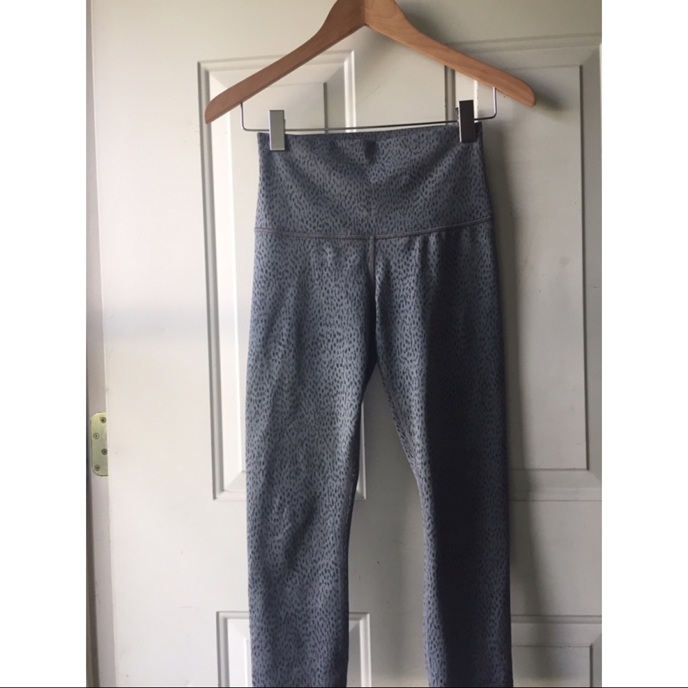 Lululemon Wunder Under Crop II